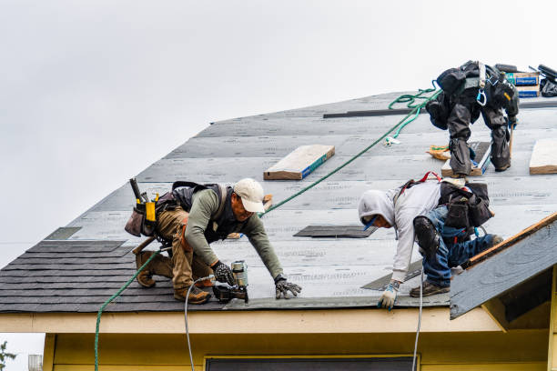 Professional Gutter Installation technician working in Oak Brook, IL